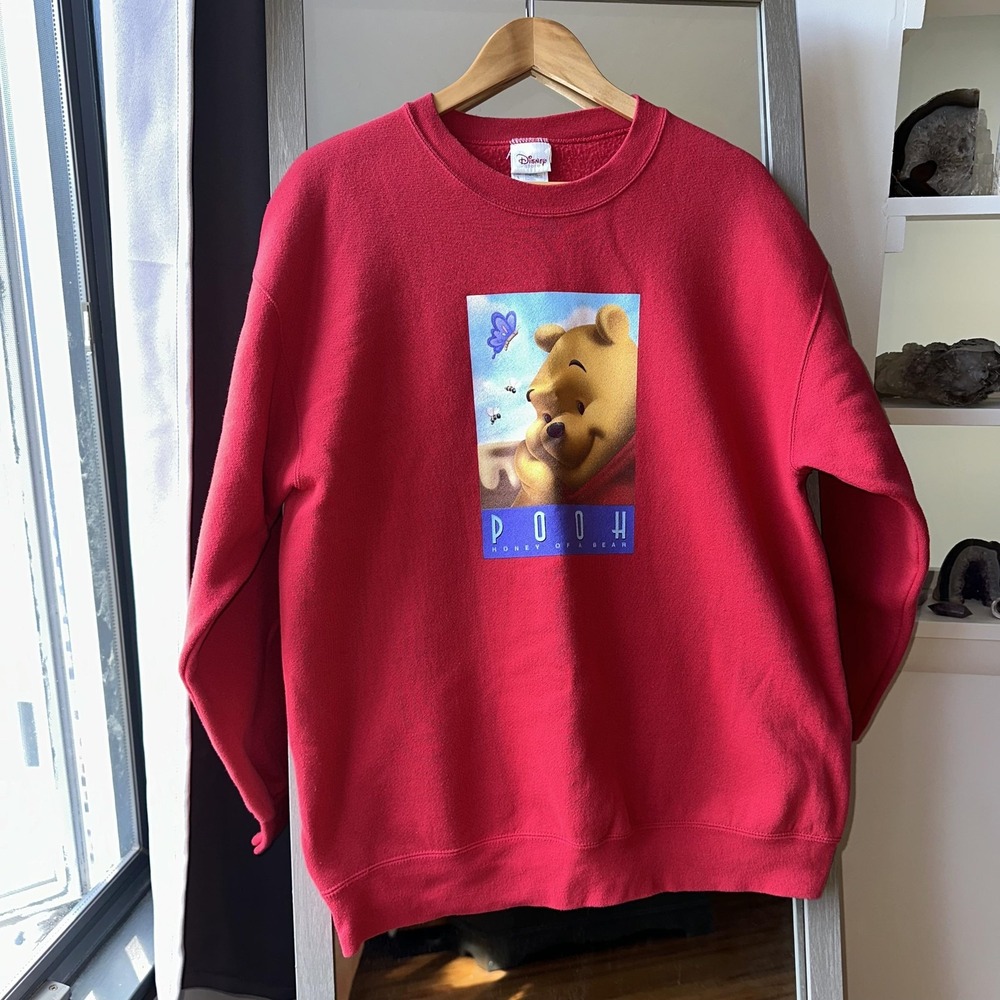 Vintage Disney Winnie the Pooh Sweatshirt Large Crewneck Print‎ Honey of a Bear